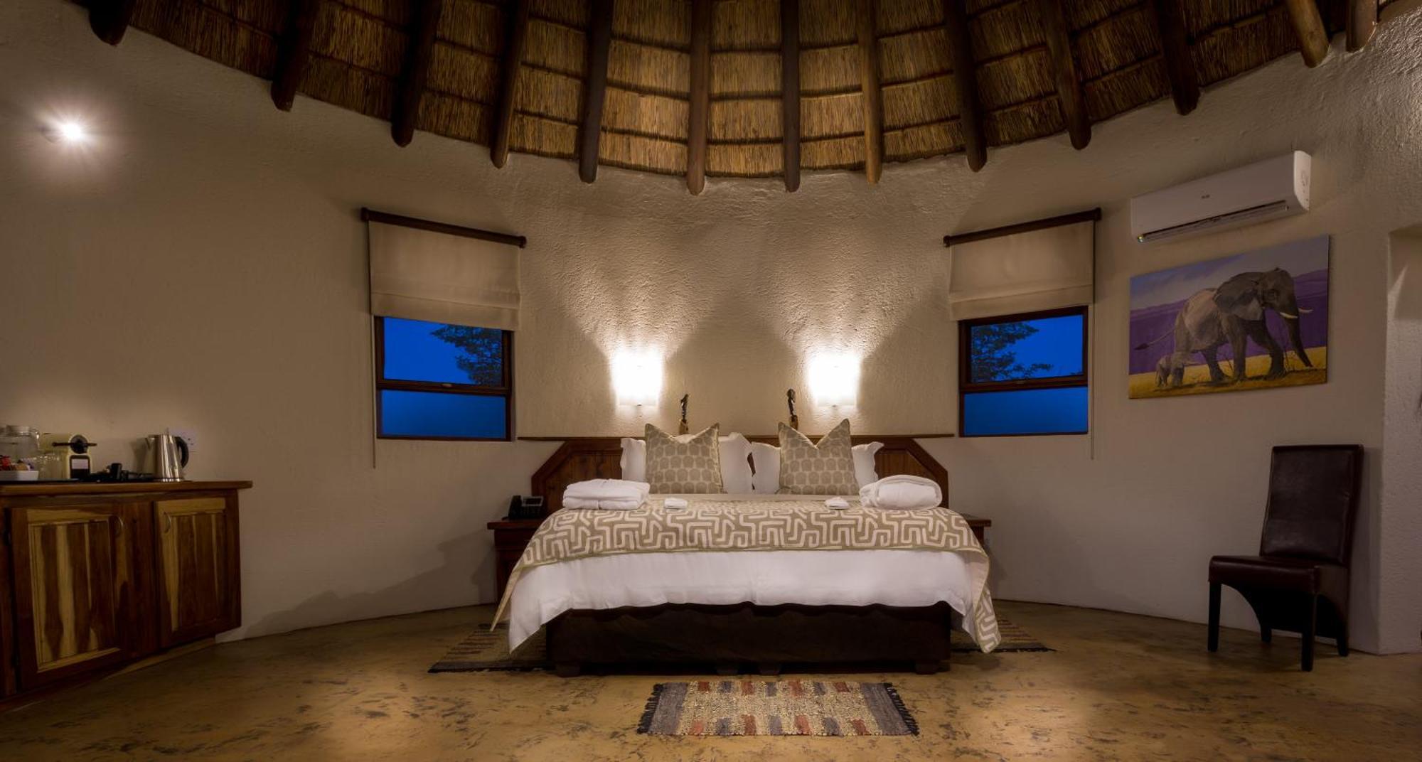 Mopane Bush Lodge Linton Exterior photo