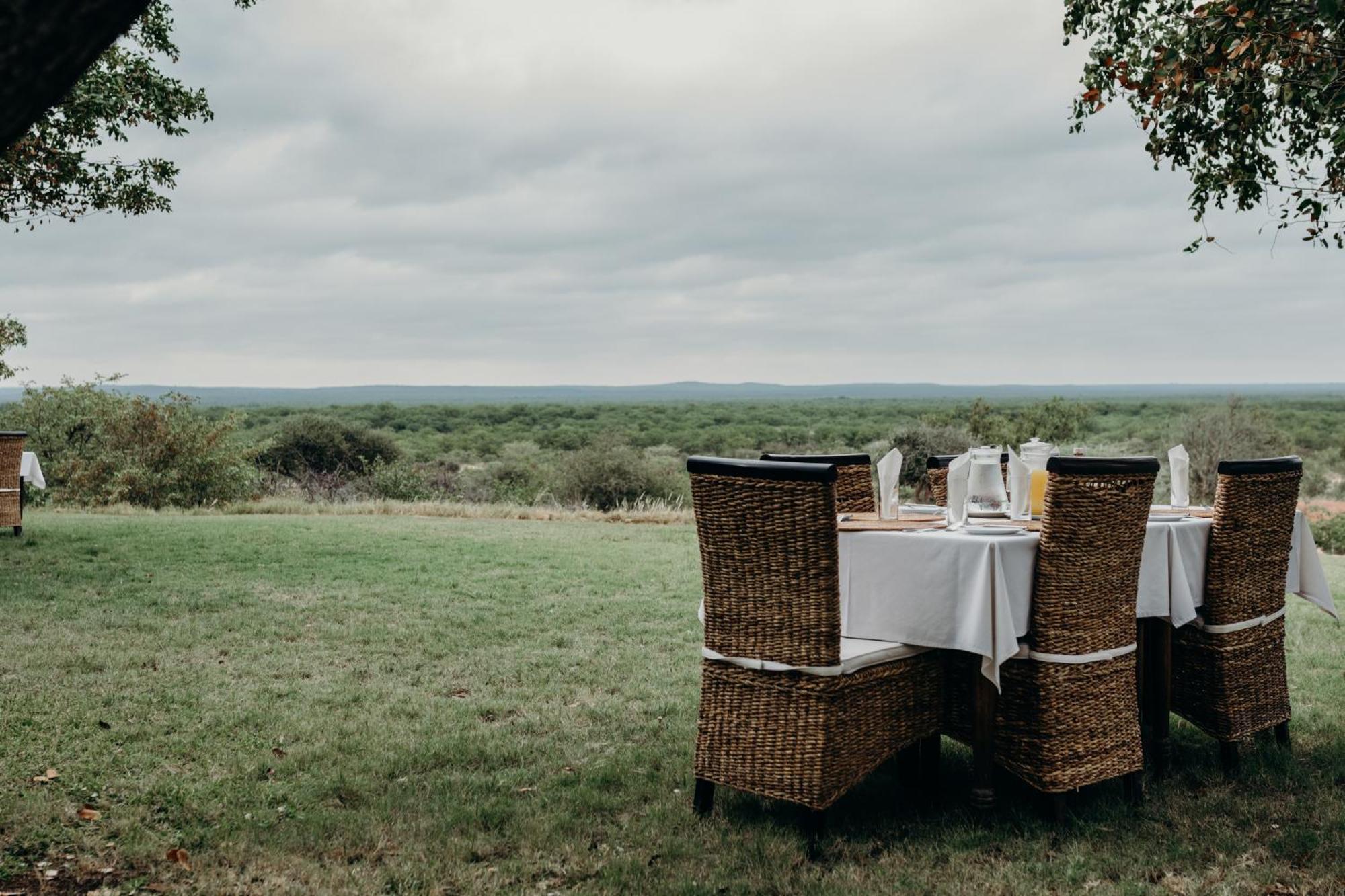 Mopane Bush Lodge Linton Exterior photo